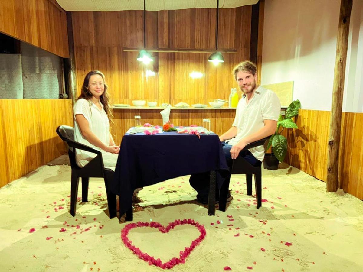 Moodhumaa Inn غوريدهو المظهر الخارجي الصورة